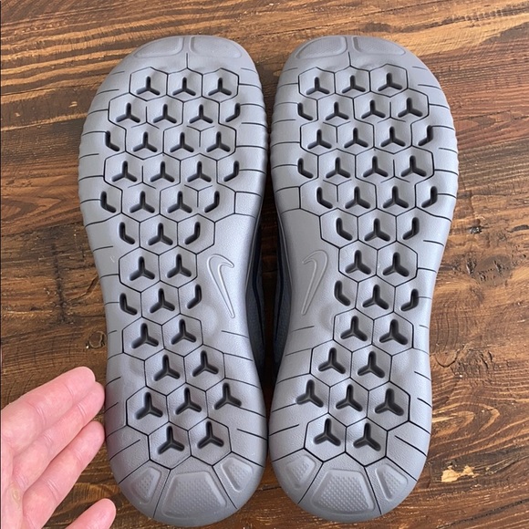 Nike Free Run 2018 Gunsmoke! - Picture 3 of 5